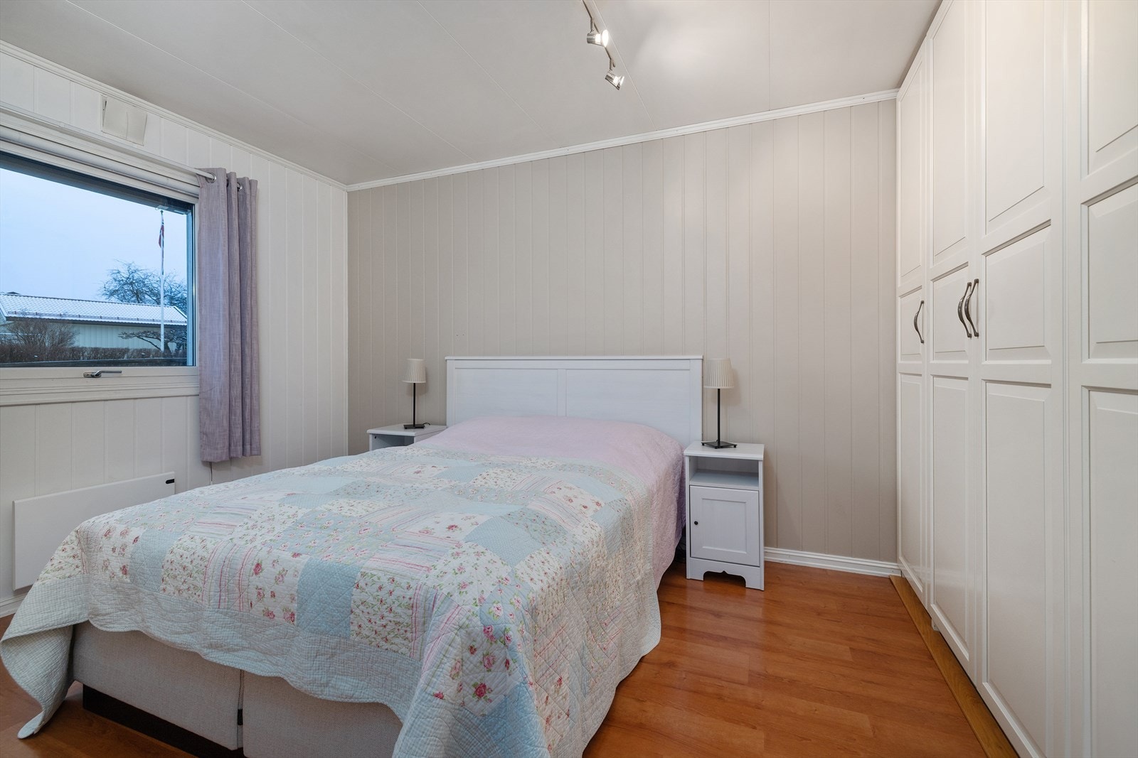 Hovedsoverom på hovedplan Galleribilde