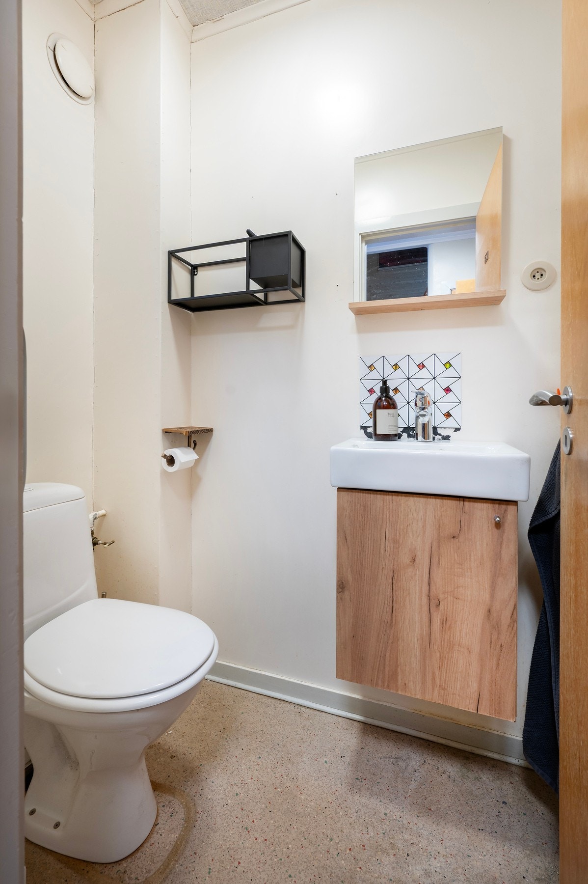 Wc-rom 1.etg. Galleribilde