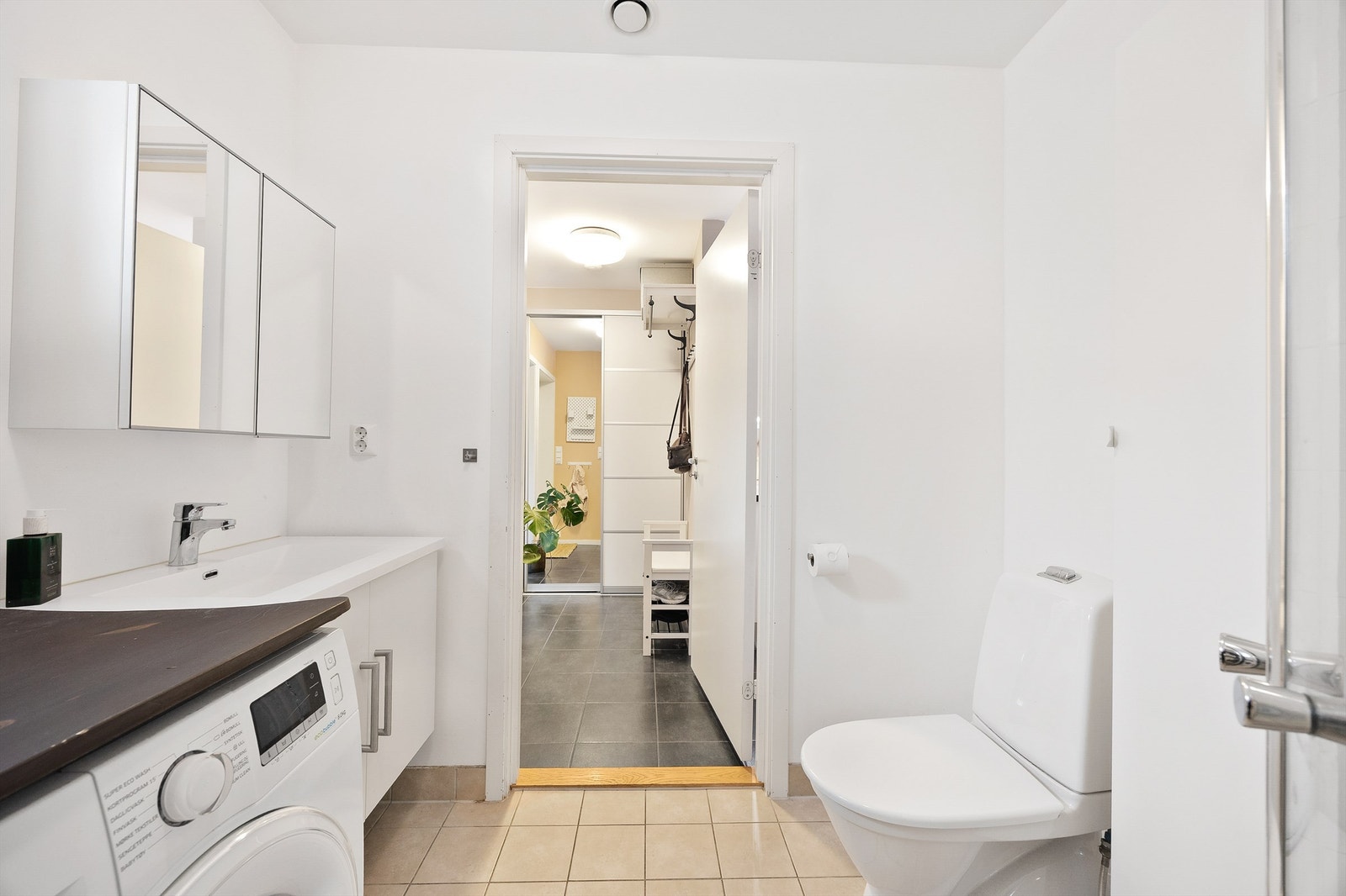 Servant med overskap av speil og underskap Galleribilde