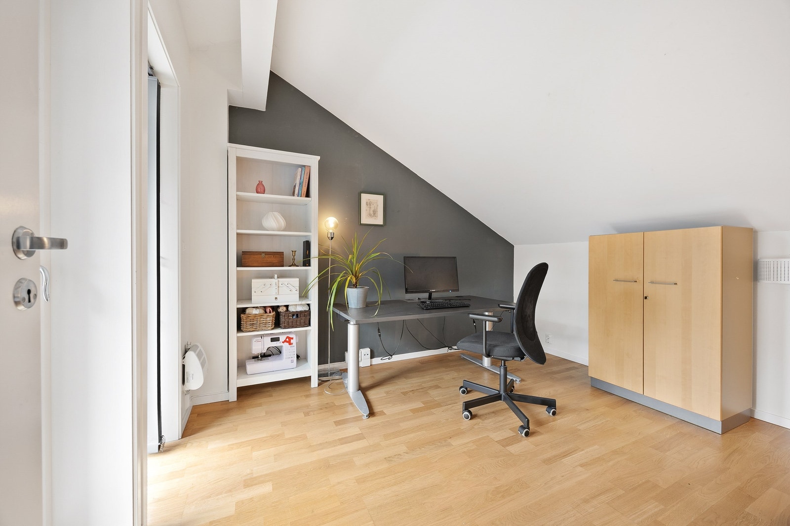 Loftsstue Galleribilde