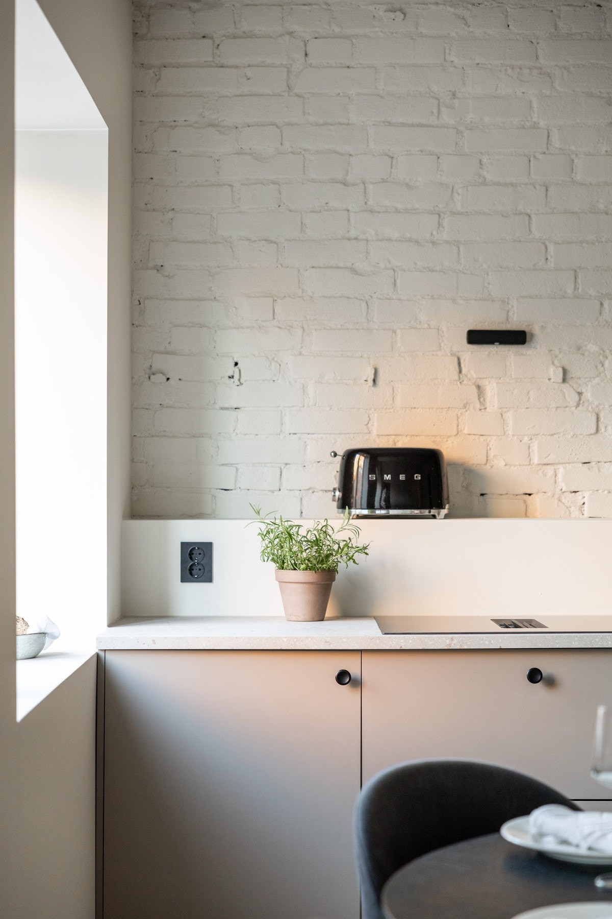 Tidsriktig og moderne material- og fargevalg Galleribilde