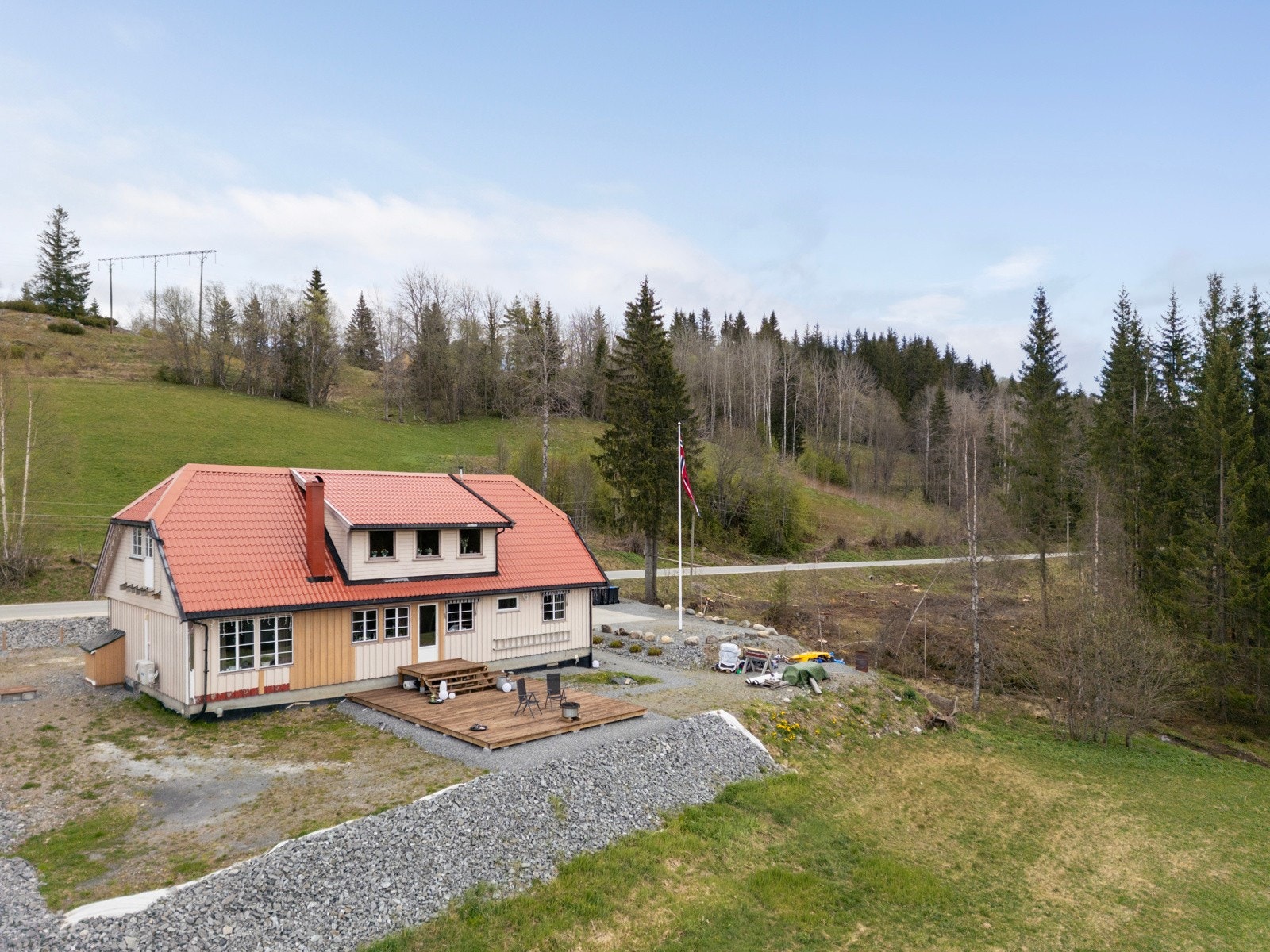 Velkommen til Østsinnivegen 82! Galleribilde