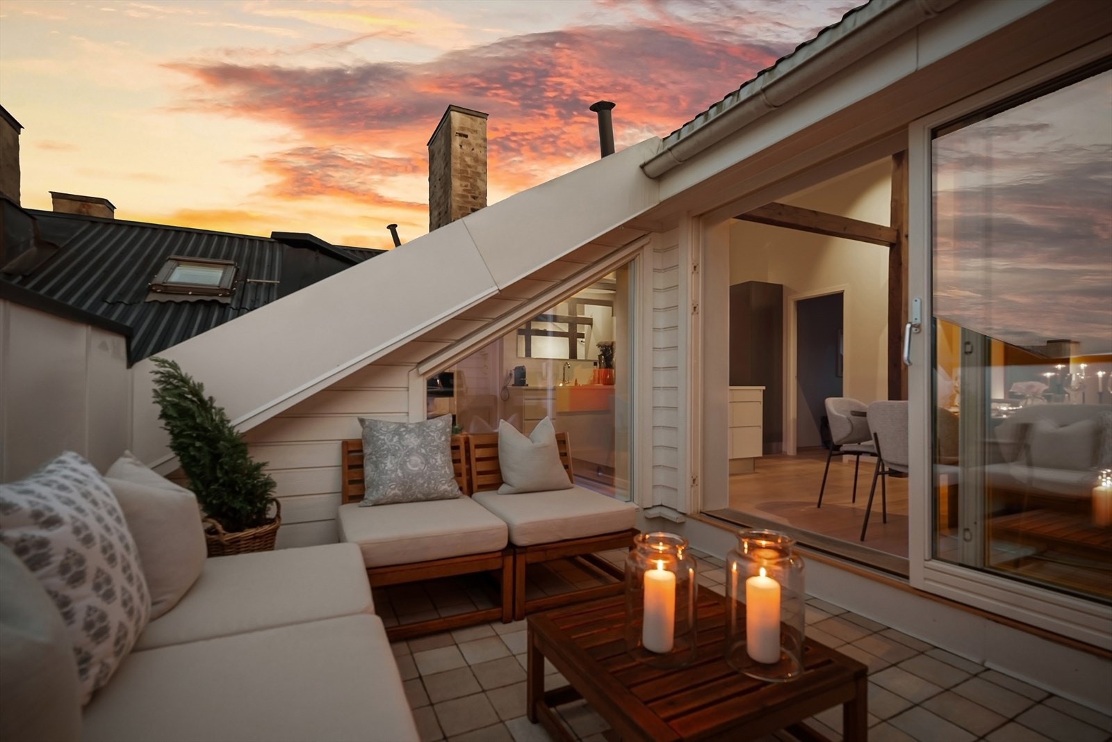 Terrassen er på totalt ca. 10 kvm. Galleribilde