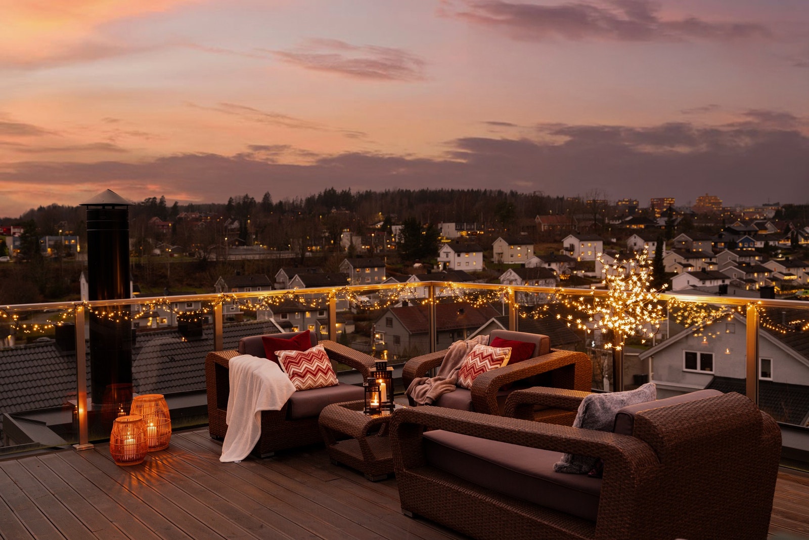 Boligen har en fantastisk takterrasse med enkel adkomst fra 2. Etasje. Galleribilde