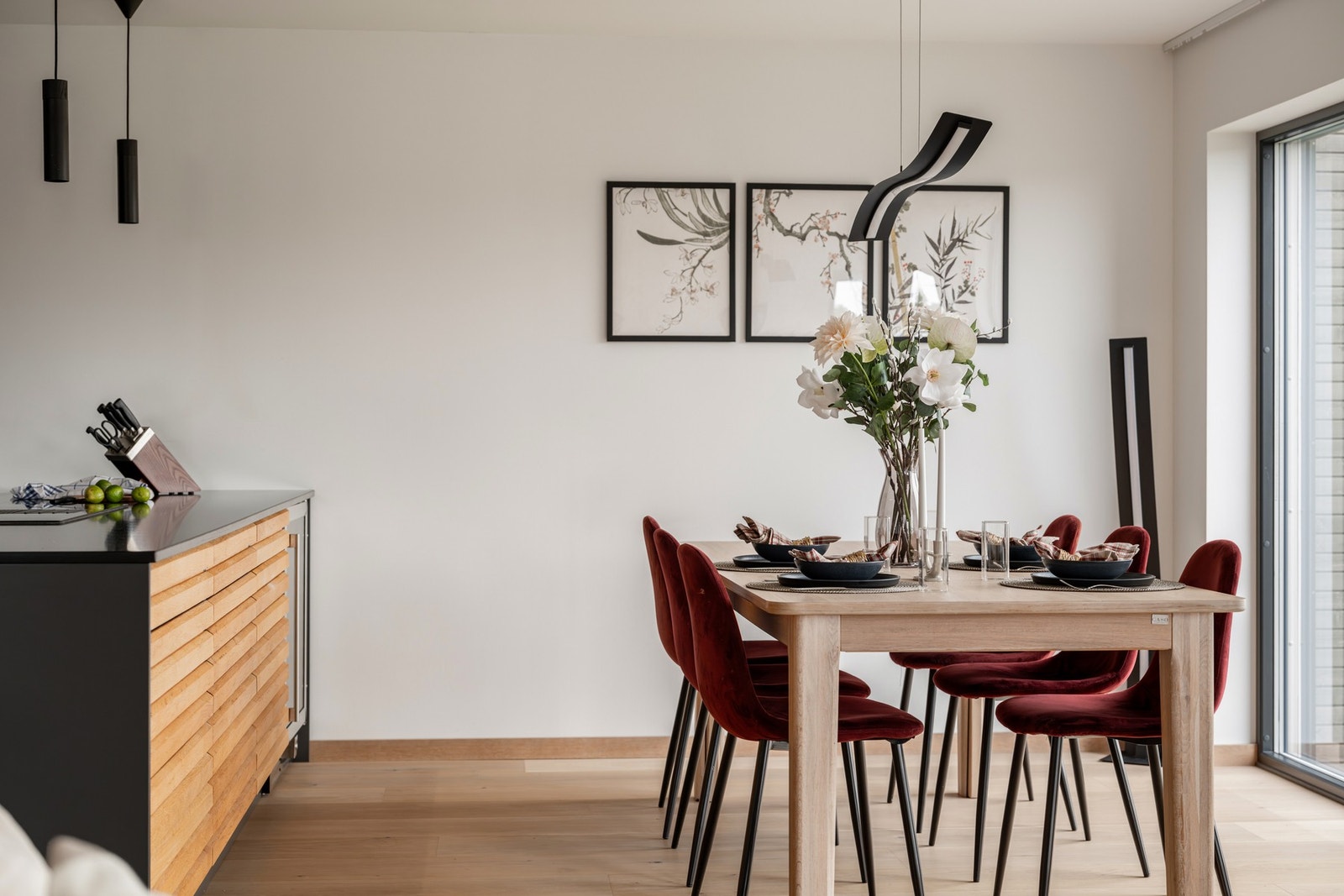 Boligen har installert balansert ventilasjonsanlegg med varmegjenvinning. Galleribilde