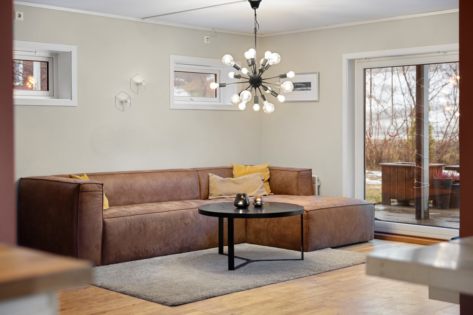 God plass til en større hjørnesofa. Galleribilde