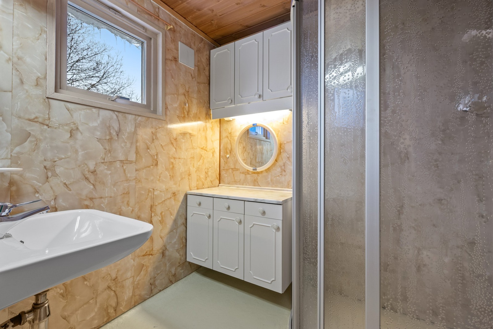 Bad i 2.etasje. Galleribilde