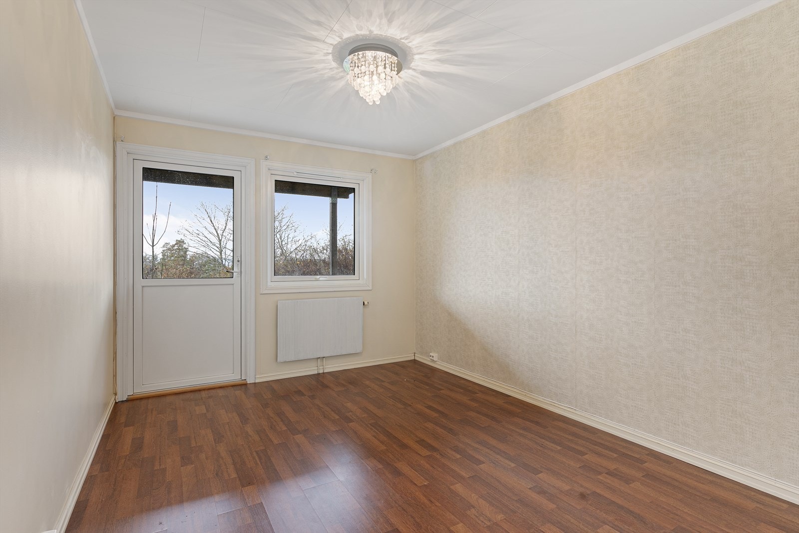 Hovedsoverommet er av god størrelse med rom for å innrede slik du ønsker. Galleribilde