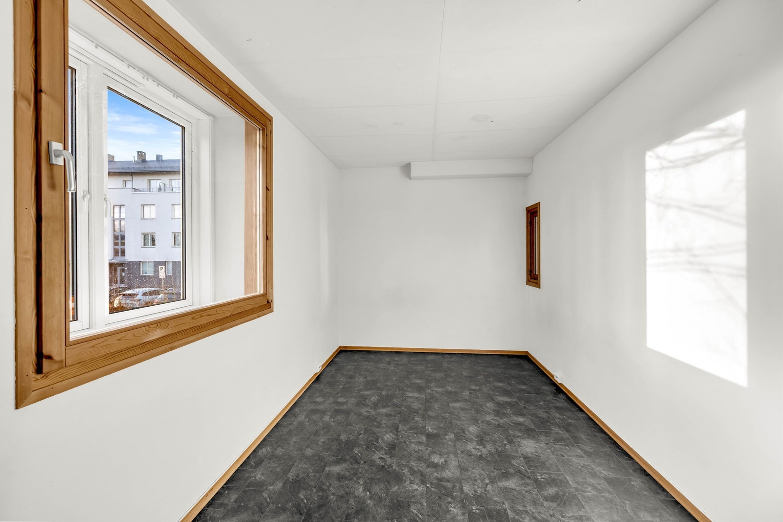 Ved tilbakeføring av sov 1 kan man "vinne" 4-5 m2 og rommet vil igjen få utgang til balkongen Galleribilde