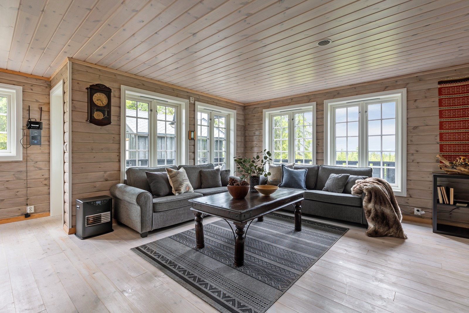 Hytte sto ferdigstilt i 2016 og fremstår som godt ivaretatt. Galleribilde