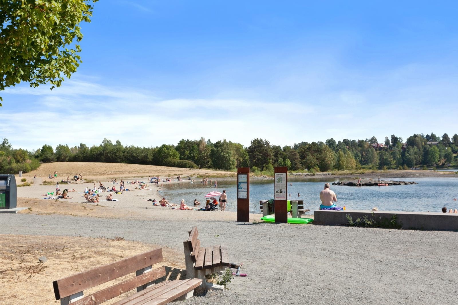 Storøya badestrand en kort sykkeltur unna Galleribilde