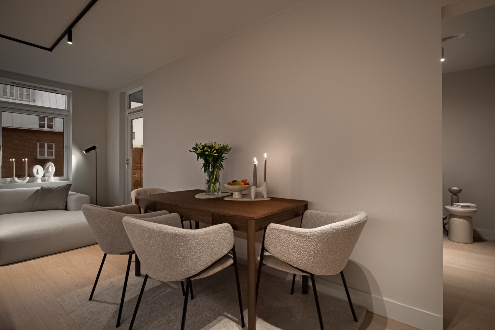 Hyggelig spiseplass som naturlig forlenger stuen. Galleribilde