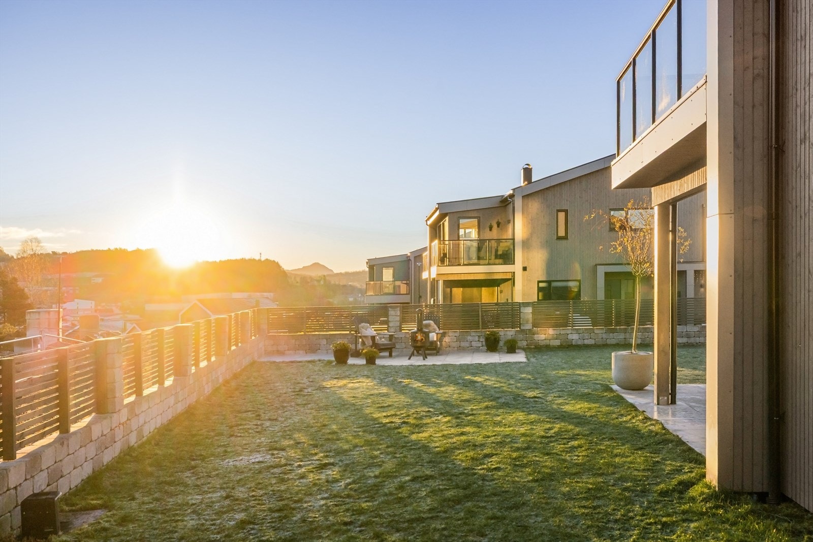 - Plenen ble pent opparbeidet i perioden mars 2024 til mai 2025 - Galleribilde