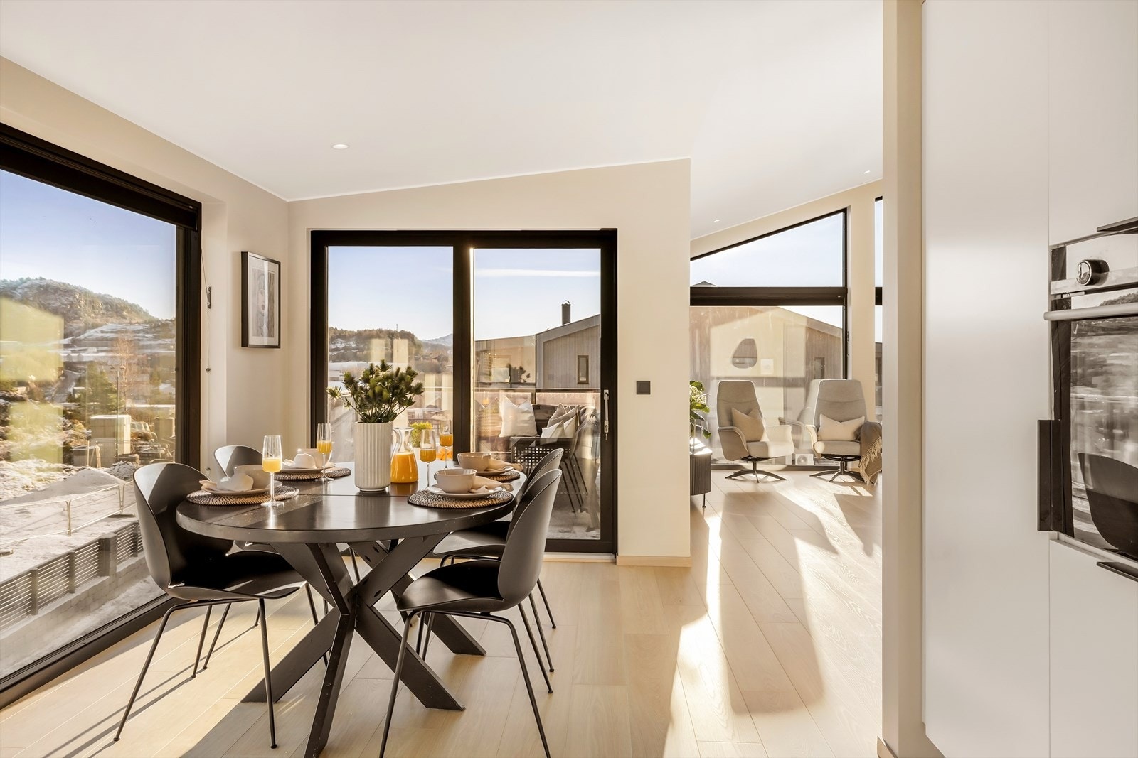 - Her kan du invitere venner og familie til hyggelige middager - Galleribilde