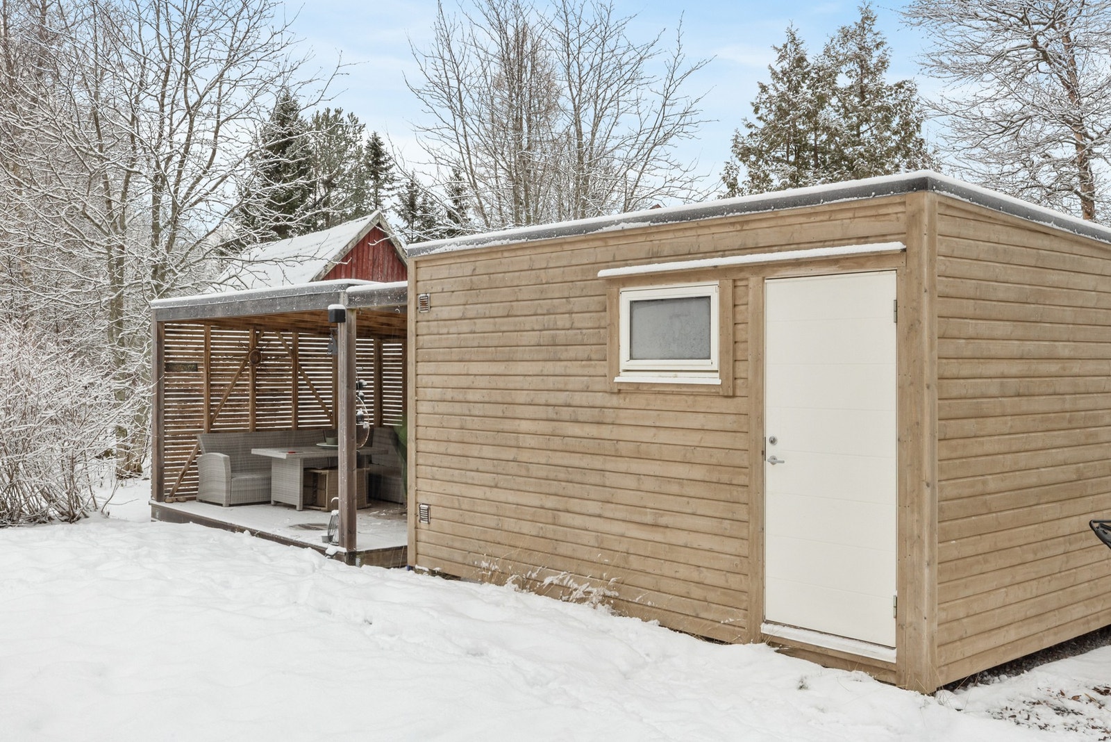 Utebod med pergola ble oppført i 2019 Galleribilde