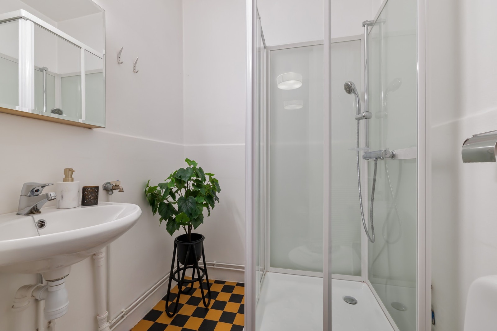 Her finner du wc, dusjkabinett og servant Galleribilde