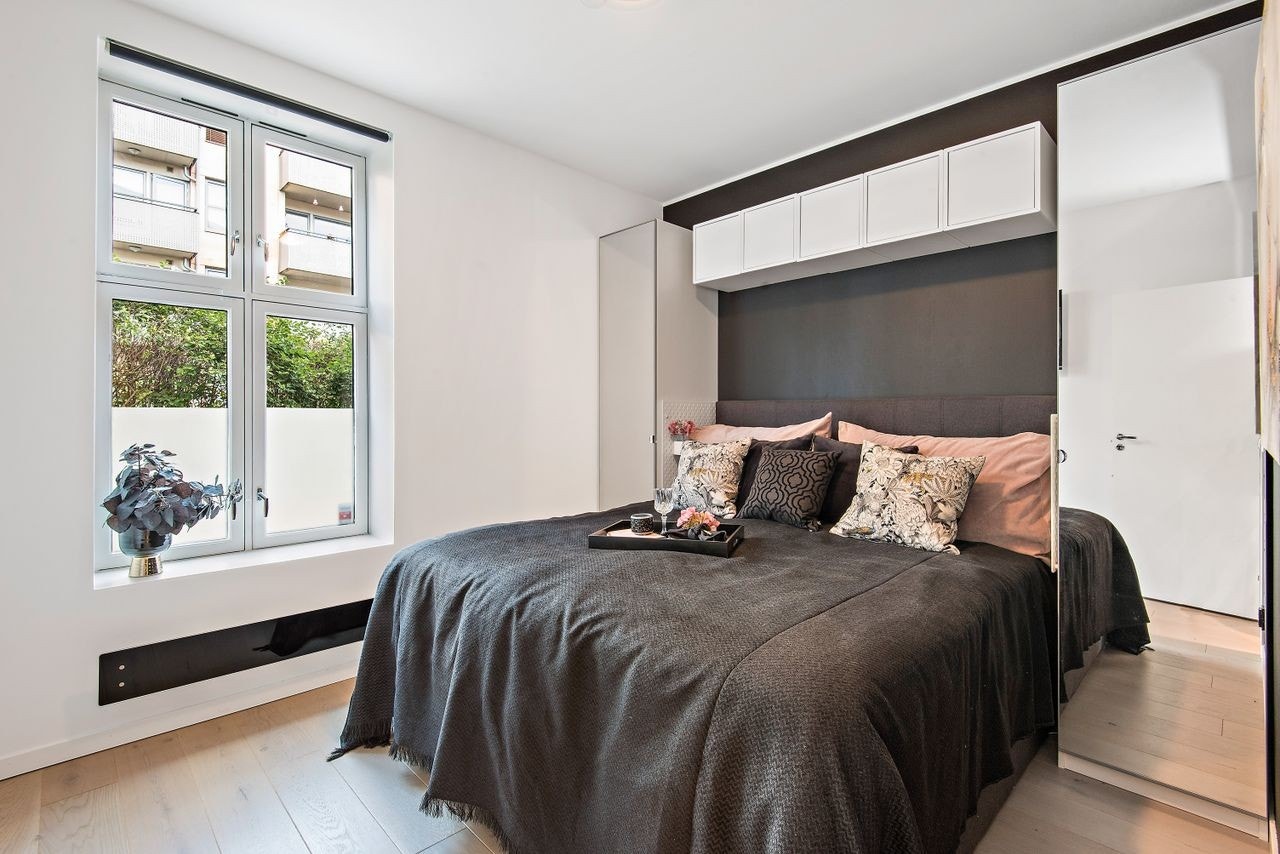 Hovedsoverommet fremstår som lyst og romslig Galleribilde