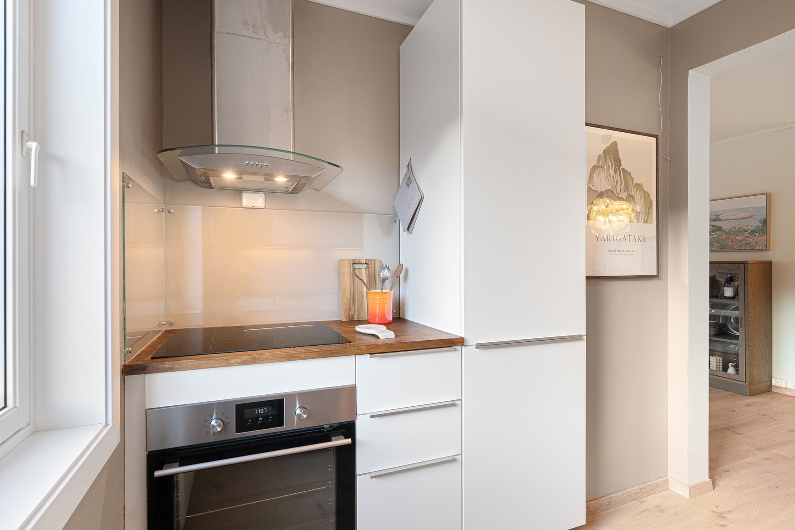 Her er det også etablert automatisk lekkasjestopper og komfyrvakt. Galleribilde