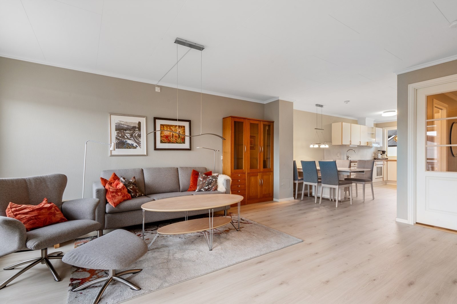 Åpen stue/kjøkkenløsning Galleribilde