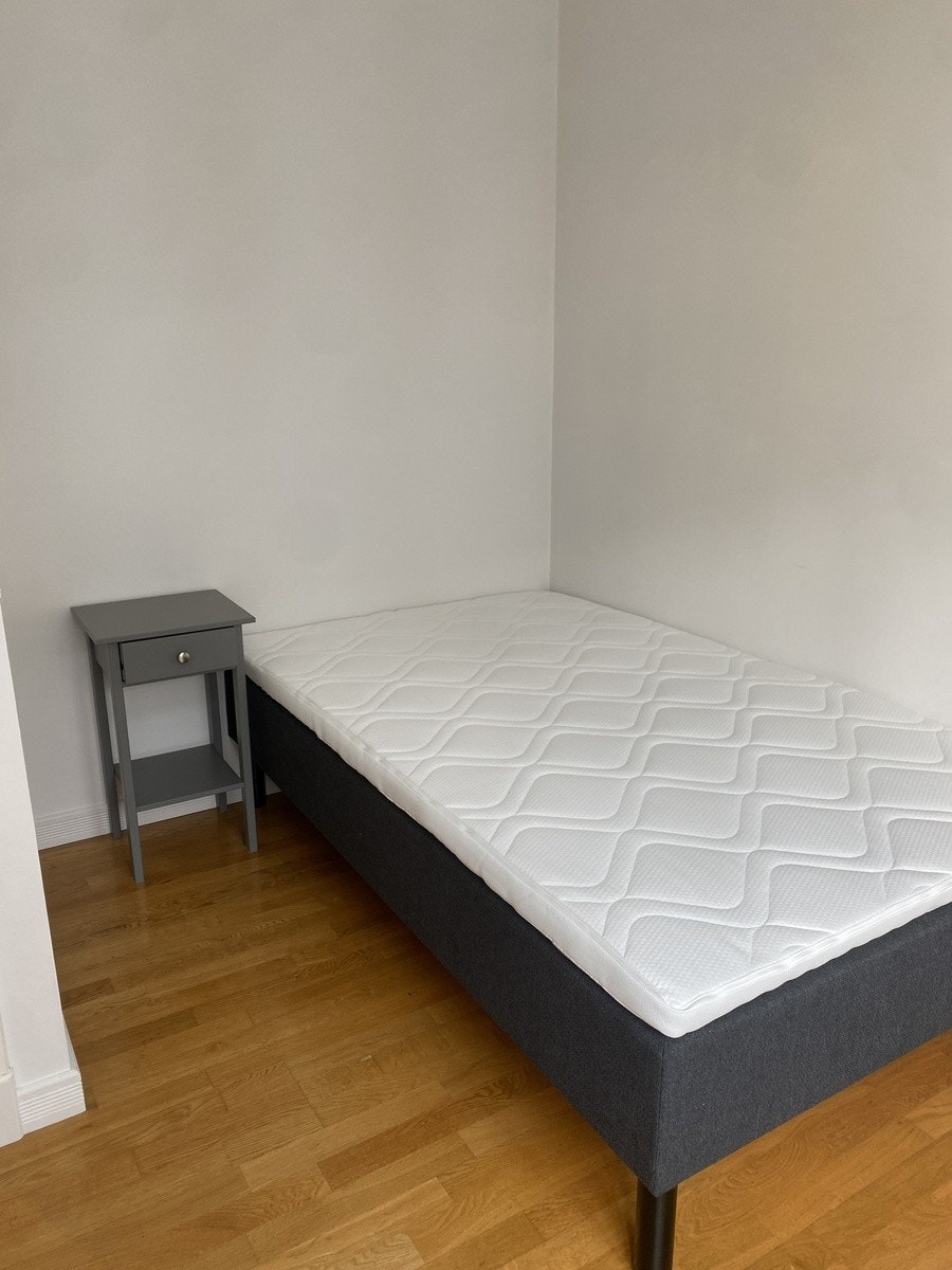 Seng 120 Galleribilde