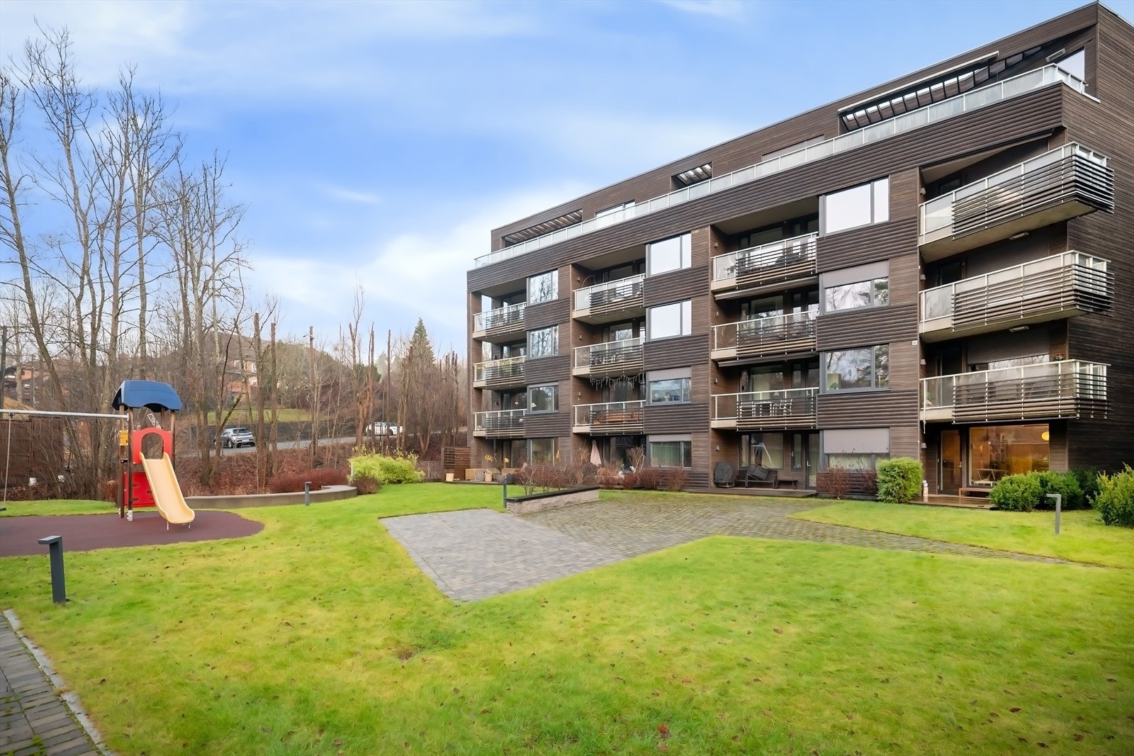 Kommer for salg - Semsveien 55, presentert av Petter Mamen-Lund hos Aktiv Asker. Galleribilde