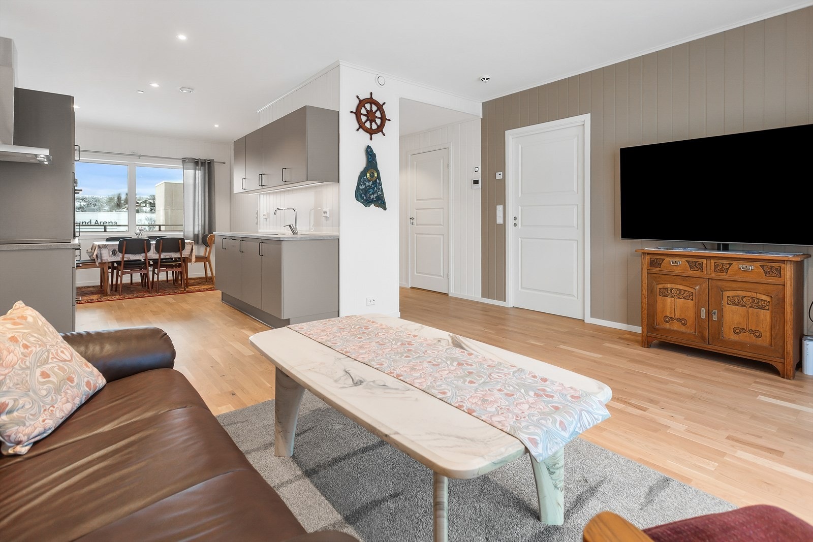 Aktiv Eiendomsmegling ved Anniken E Waagø har gleden av å presentere Sentrumsgata 10, leilighet 408, foto Jimmy Seo Galleribilde