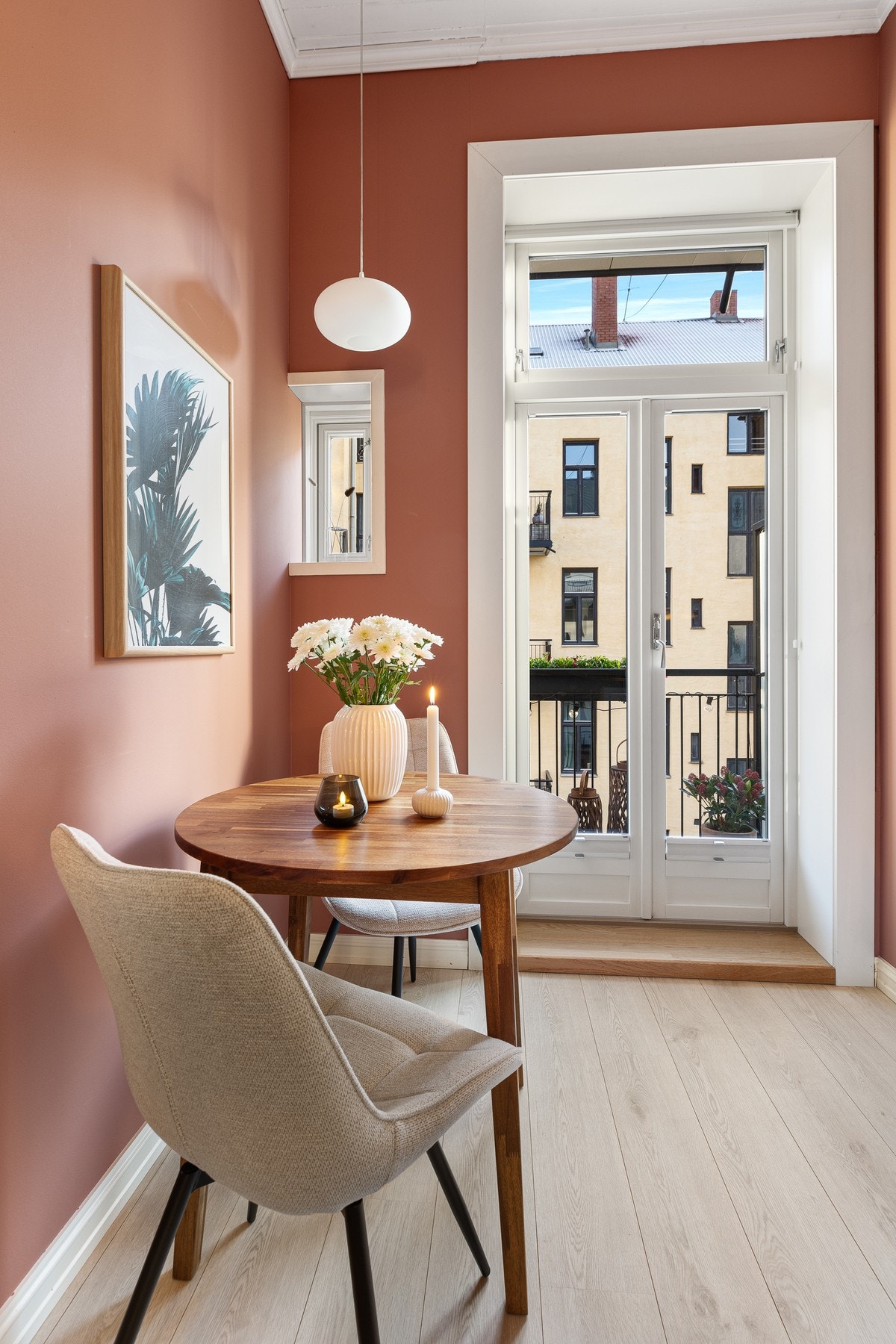 Her er det virkelig hyggelig å nyte en god frokost. Galleribilde