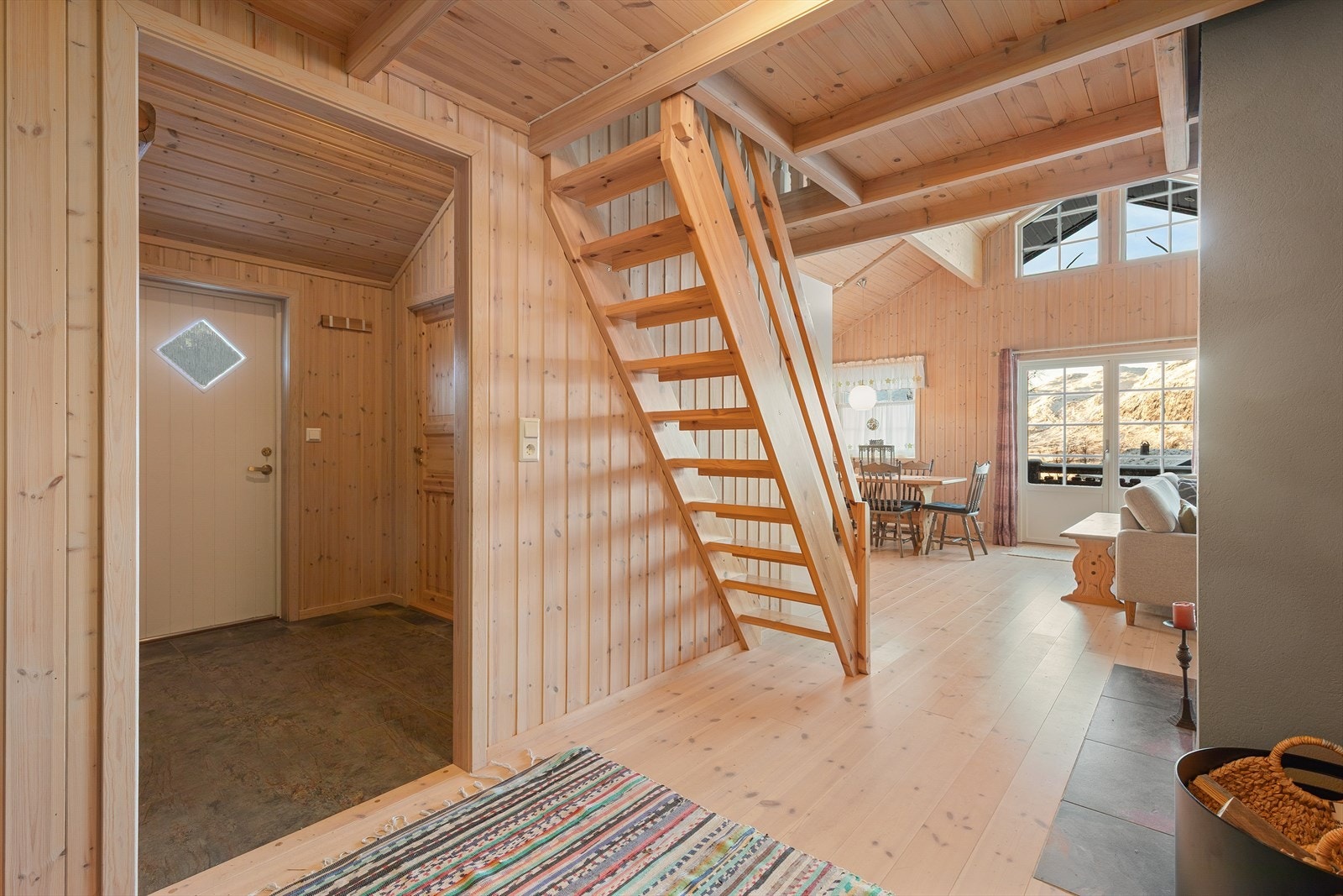 Hytta er bygd i 2012 og framstår i god stand. Galleribilde