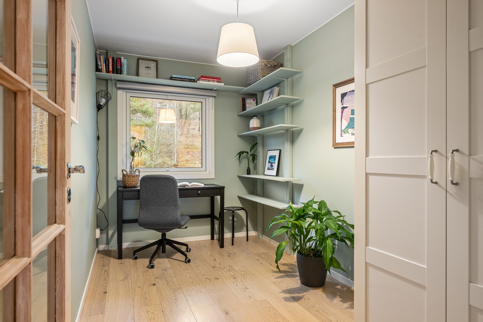 Soverom 2 har også vindu mot nordøst. Galleribilde