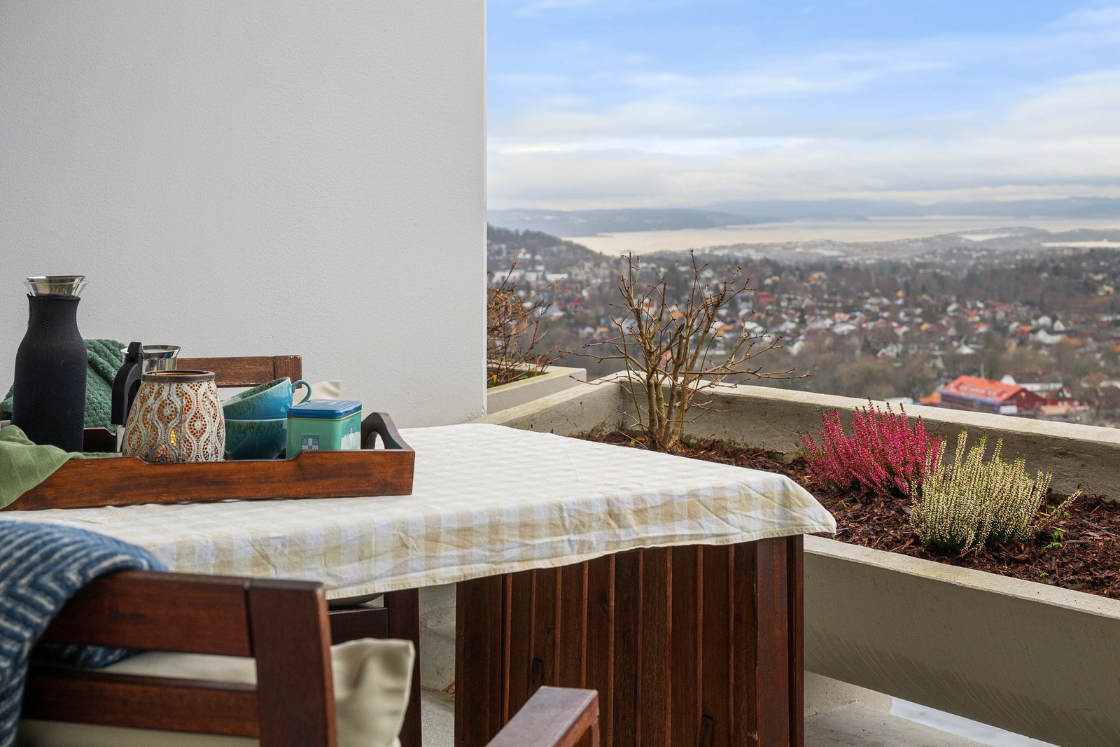 Om sommeren finnes det ingen bedre steder å nyte middagen. Galleribilde