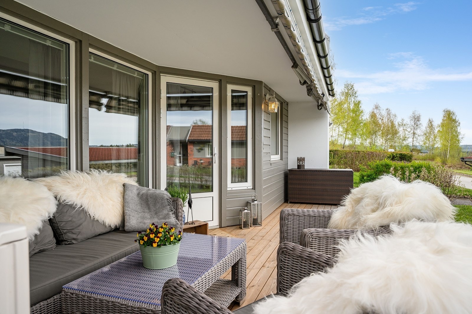 Her er det god plass til utemøbler. Galleribilde