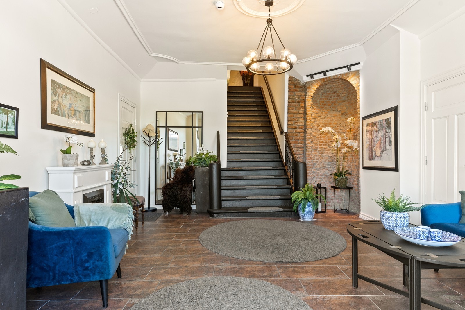 Felles inngangsparti for sameiet Galleribilde