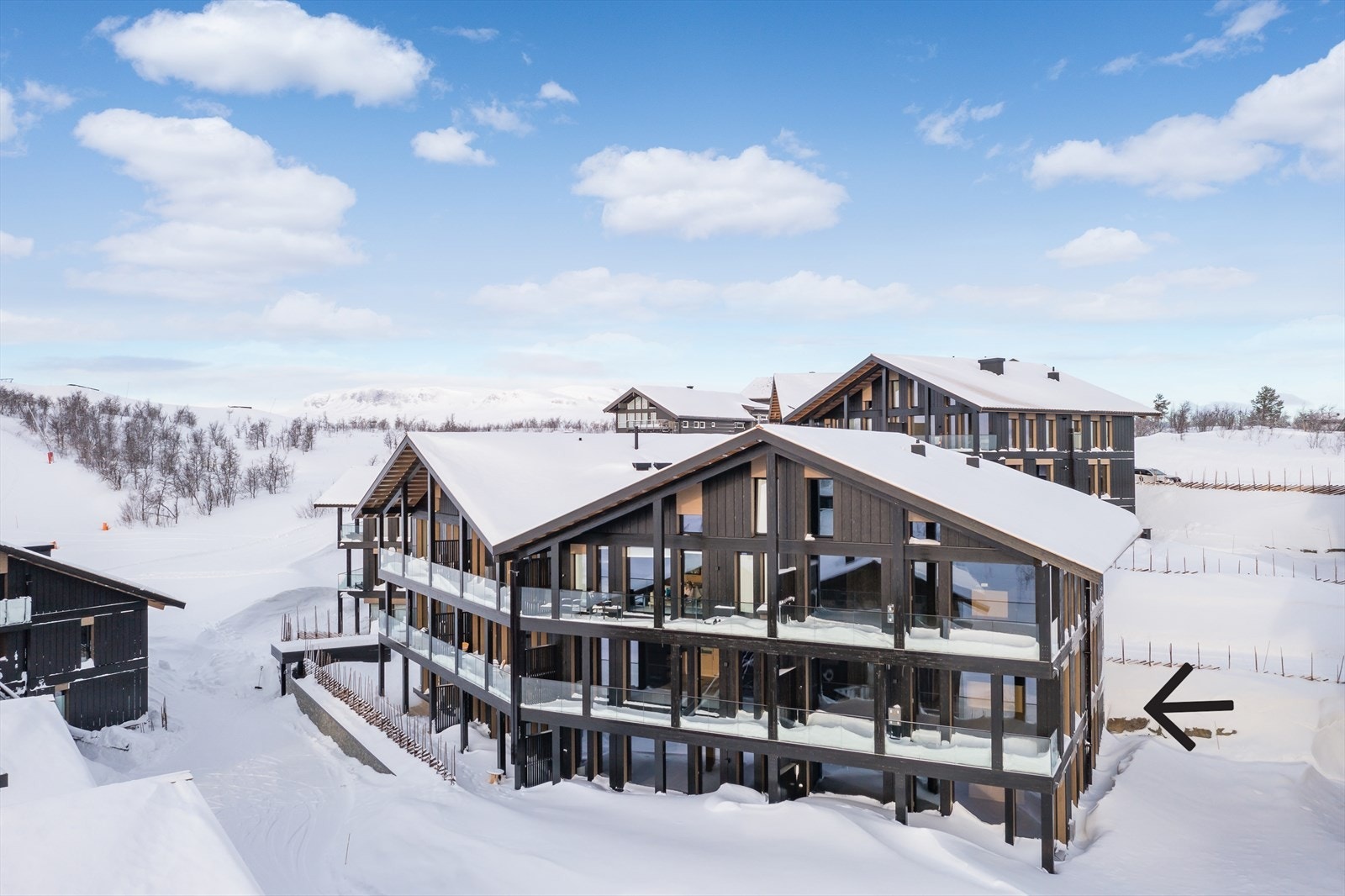 Leiligheten markert med pil. Galleribilde