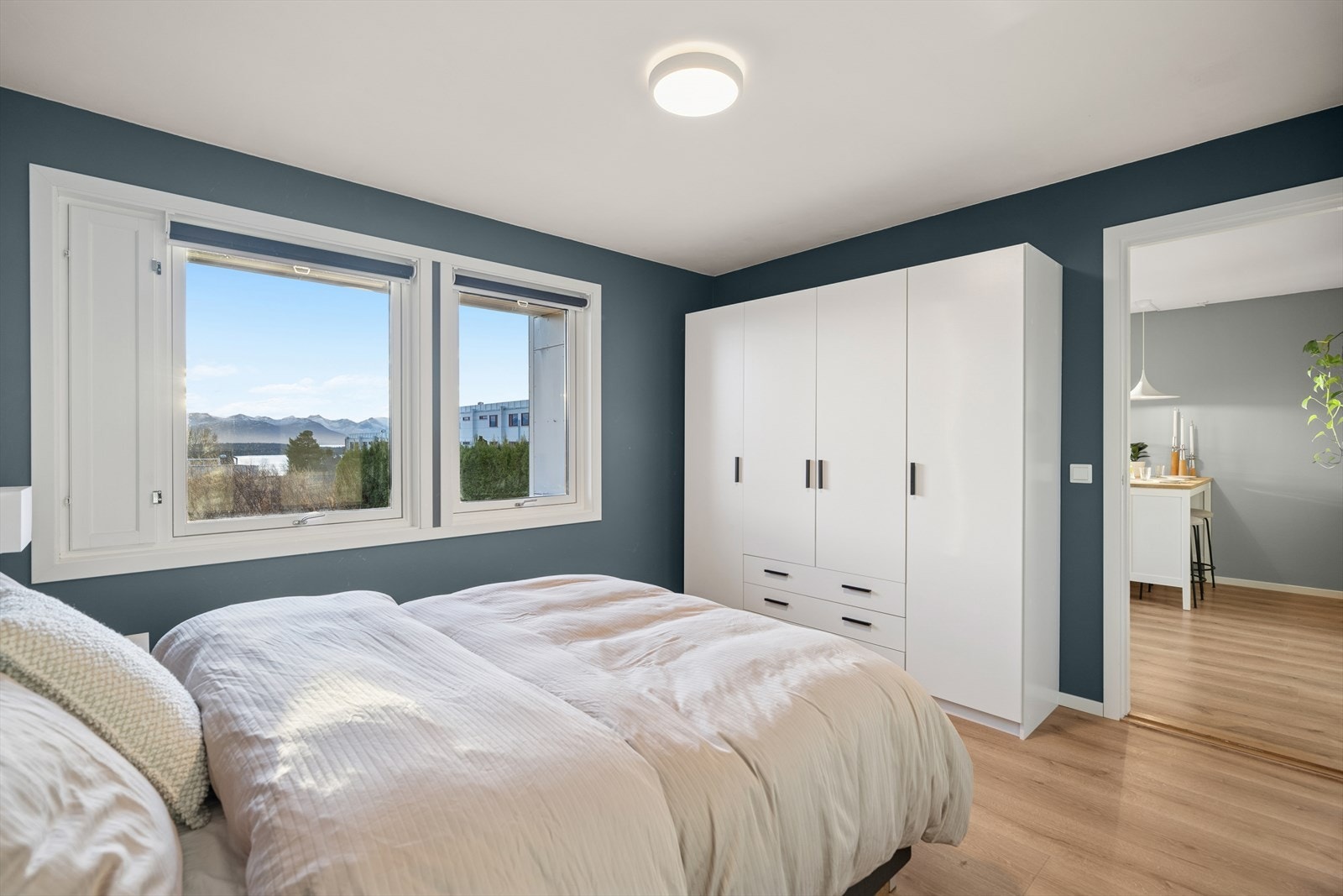 Soverommet har også plass til garderobe. Galleribilde