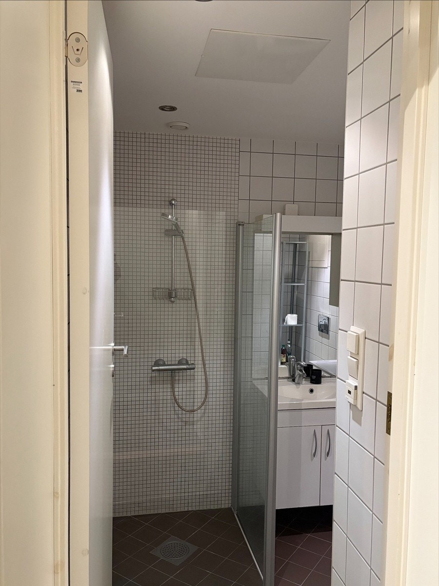 Flislagt bad med varmekabel Galleribilde