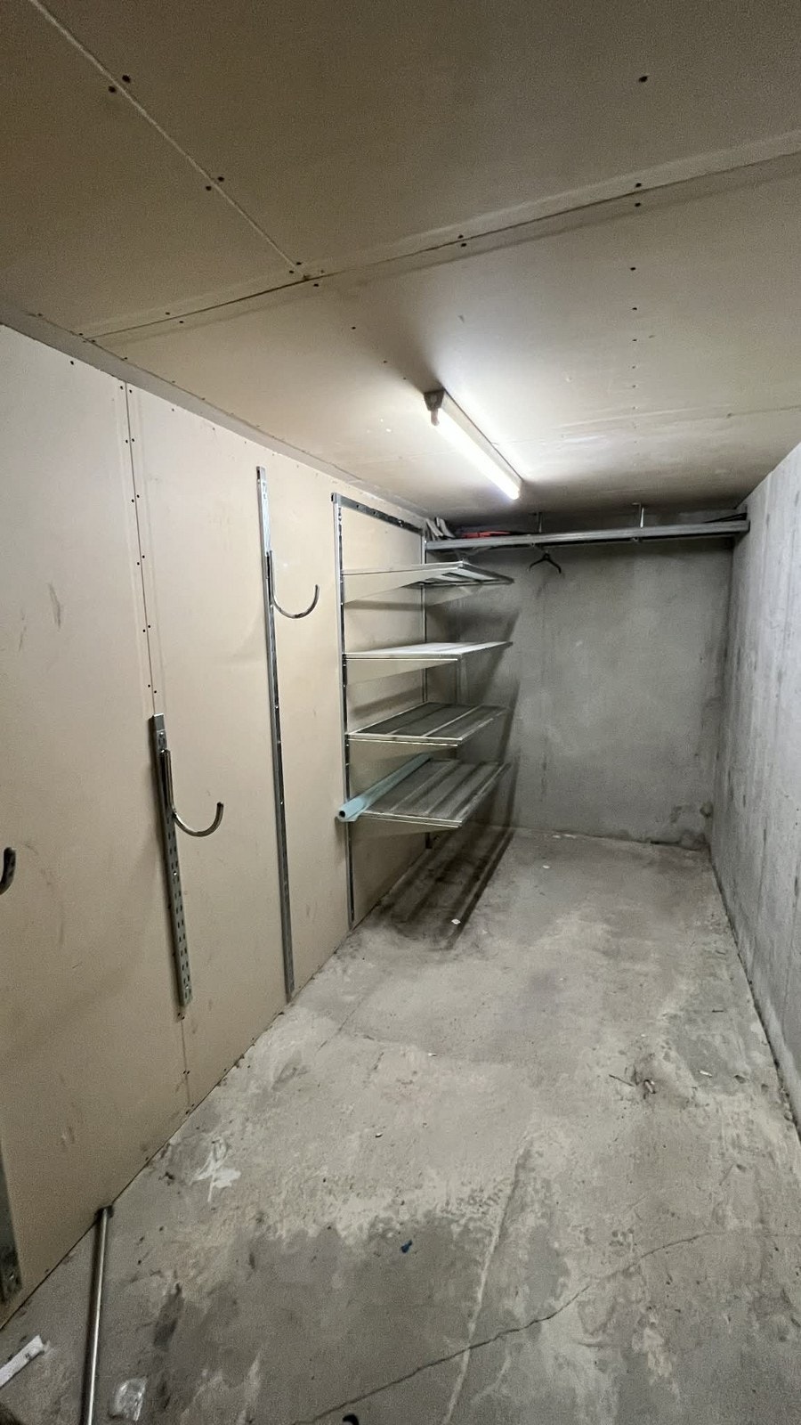 Bod i kjeller Galleribilde