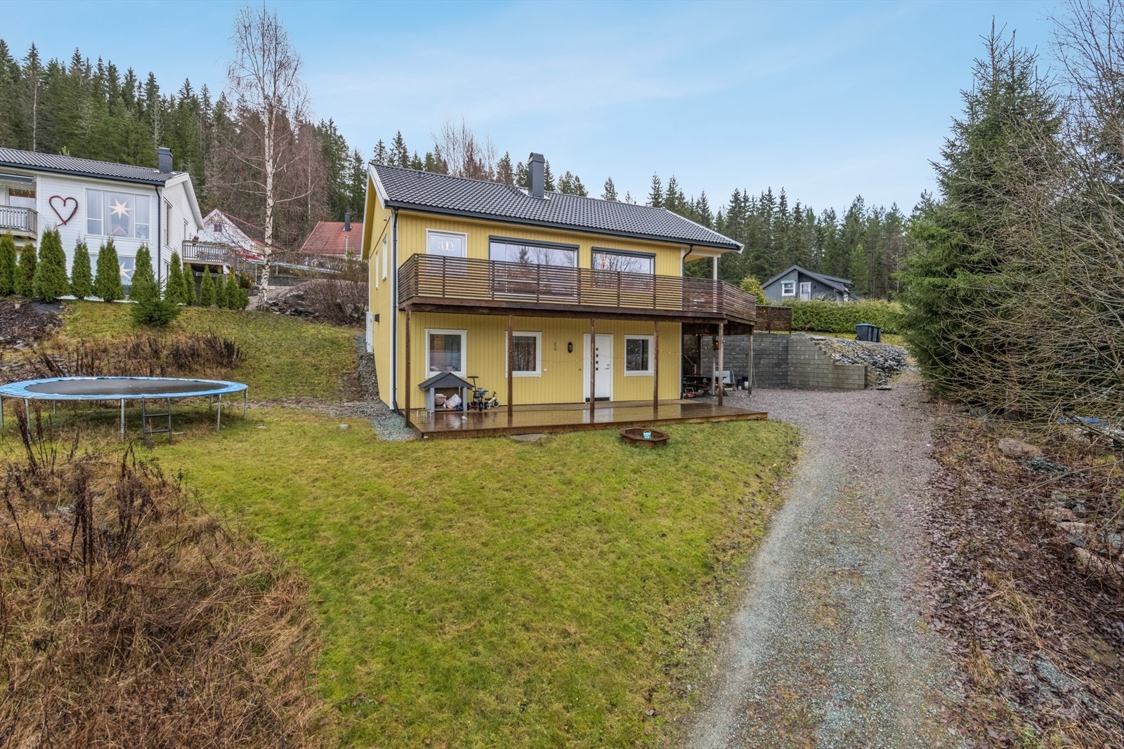 Velkommen til Thomasine Lies veg 5 på koselige Lierrasta! Galleribilde