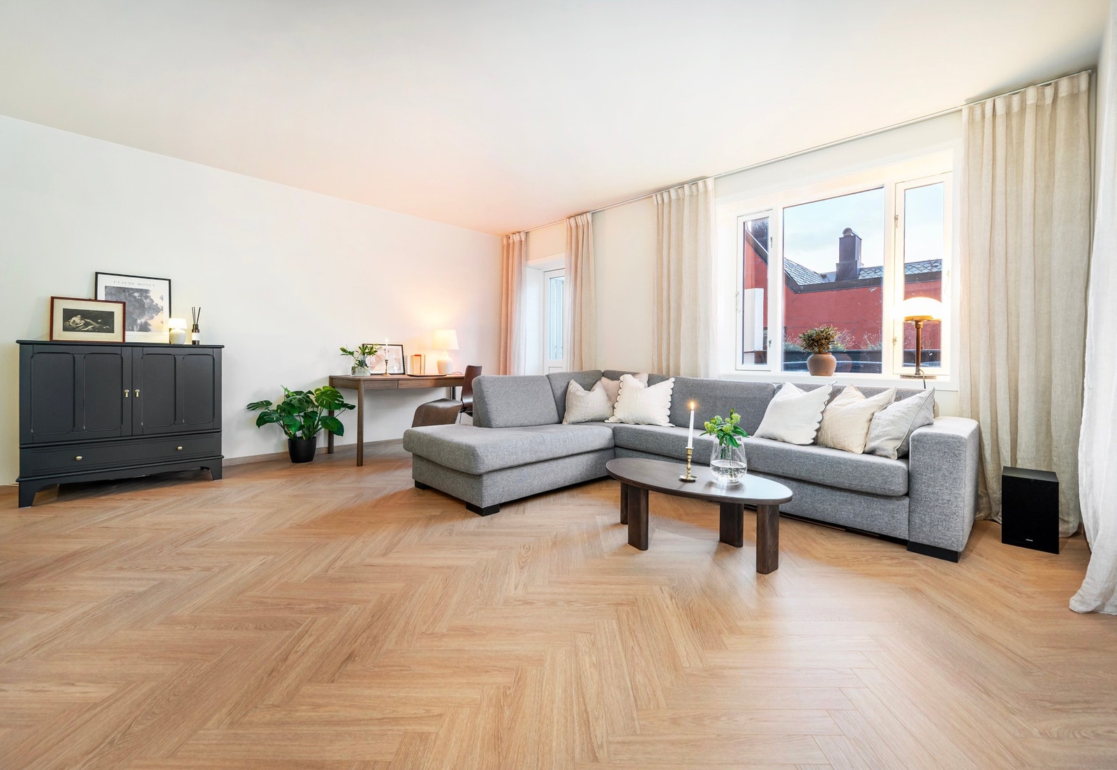 EiendomsMegler 1 har gleden av å presentere Parkgata 12! Foto: Jc Eiendomsfoto (John Colbensen). Galleribilde