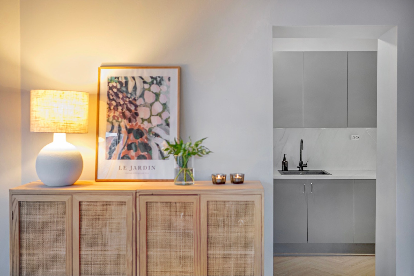 Det flotte kjøkkenet ble montert i 2017. Galleribilde