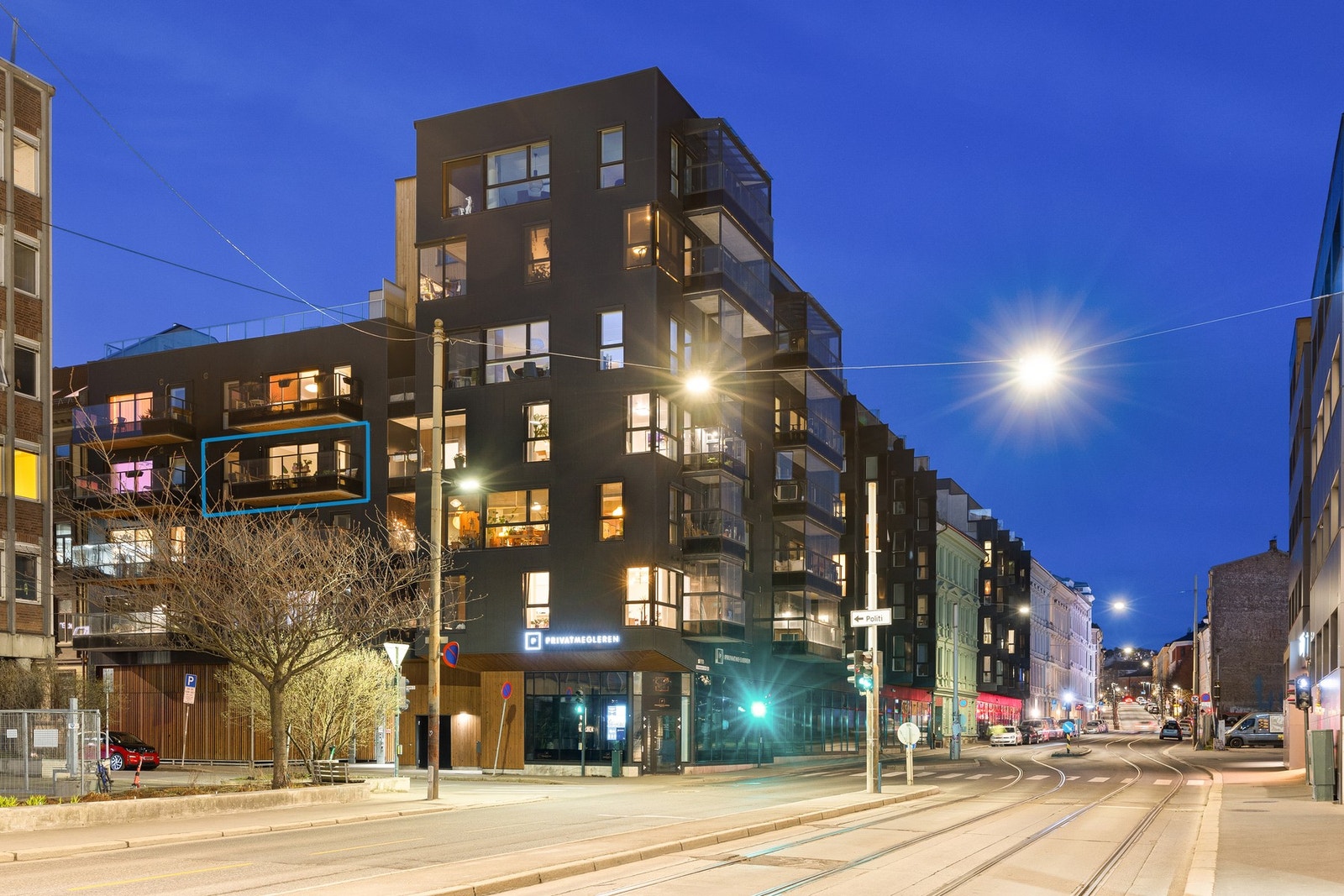 Boligen ligger Norges første BREEAM sertifiserte bygg, som ble ferdigstilt i 2018. Leiligheten er markert med blå streker. Galleribilde