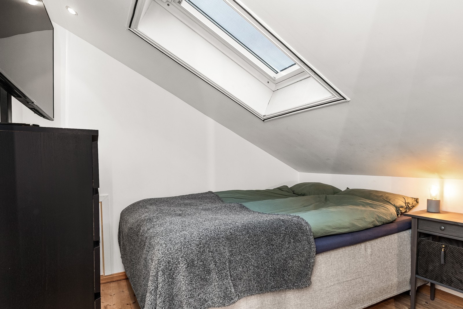 Rommet er omgjort til soverom uten at rommet er omsøkt til primærrom og nødvendige godkjennelser er gitt Galleribilde