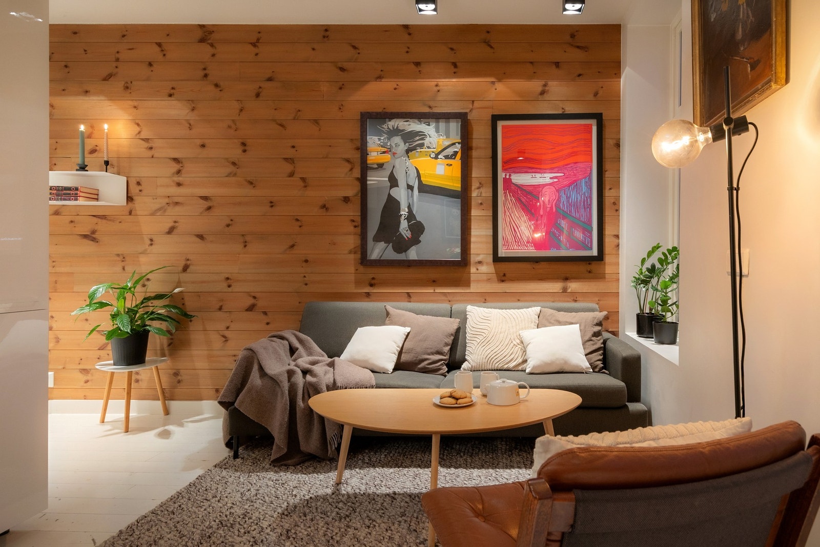 Supersentral beliggenhet med Sofienbergparken som nærmeste nabo og kort vei til Grünerløkka. Galleribilde