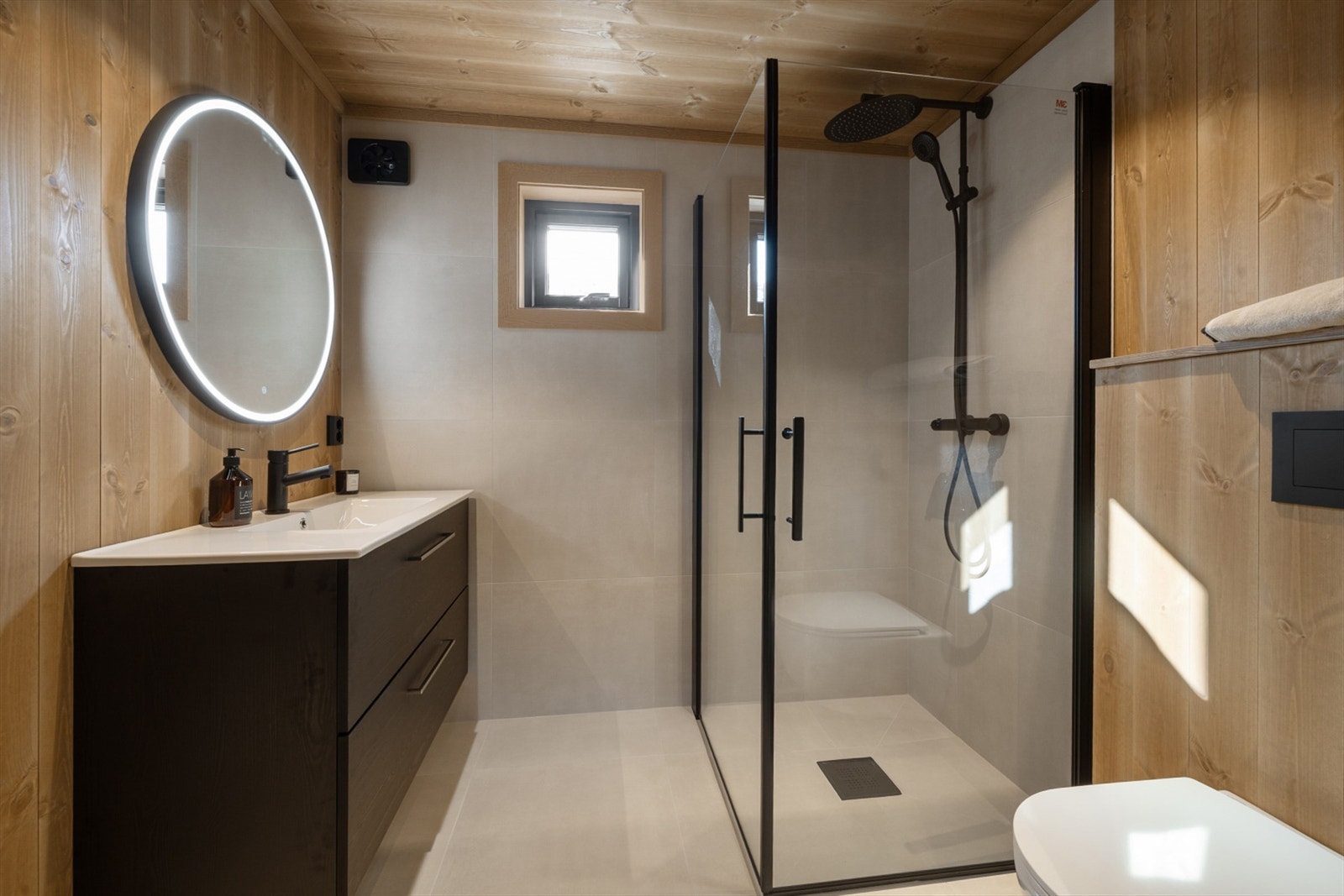 - Velkommen til Dyregrenda Sør 74 - Galleribilde