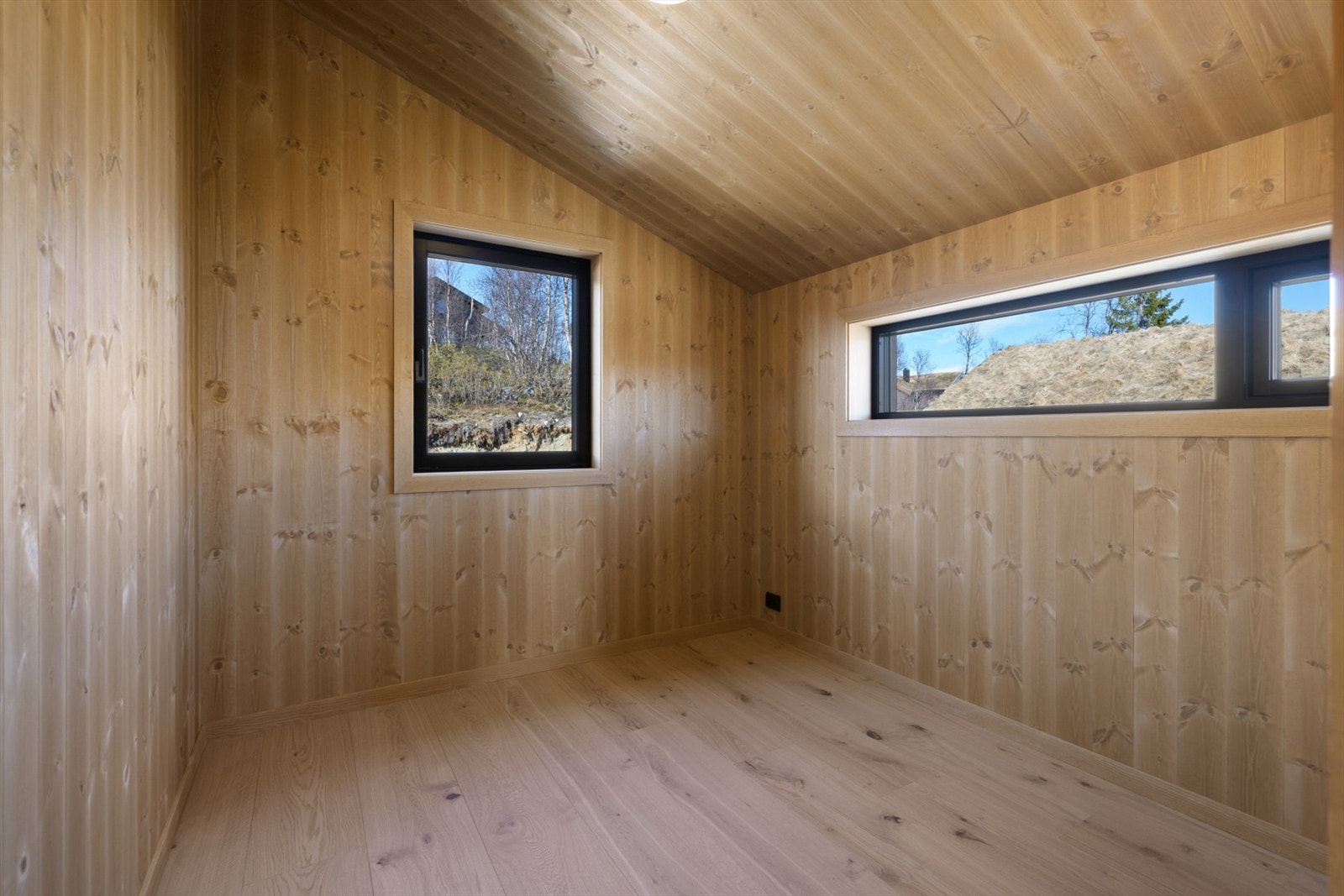 - Velkommen til Dyregrenda Sør 74 - Galleribilde