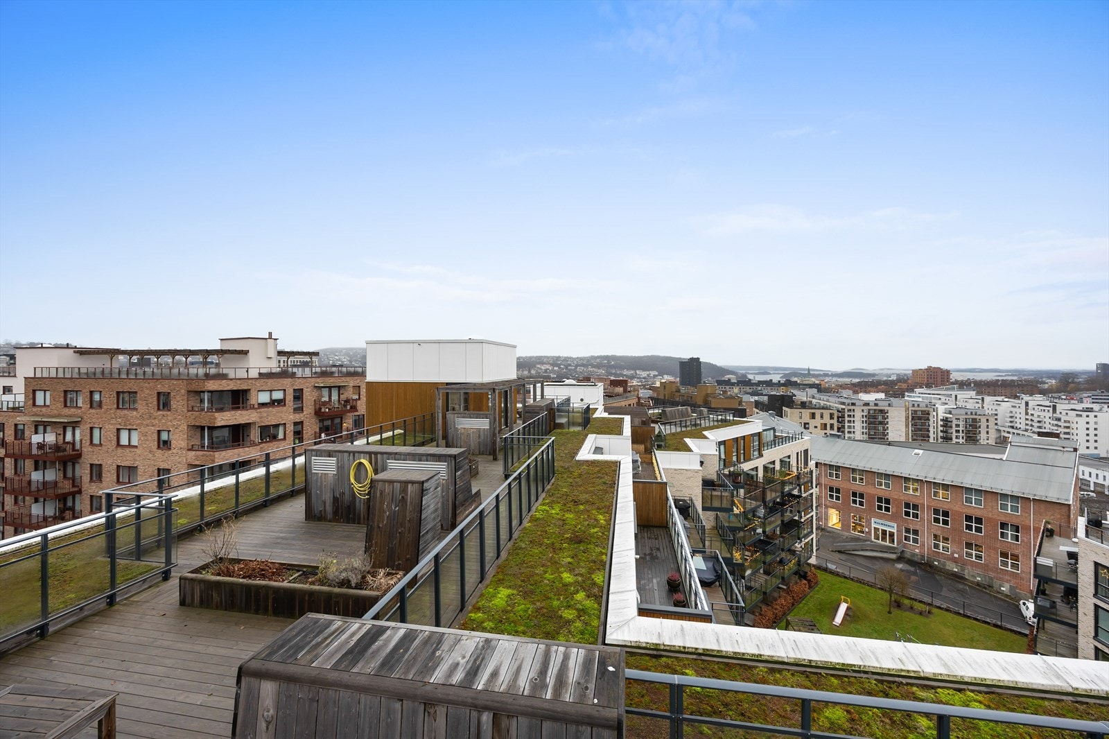 Her finner man også Urtehøyden , et beboerdrevet urbant hageprosjekt. Galleribilde