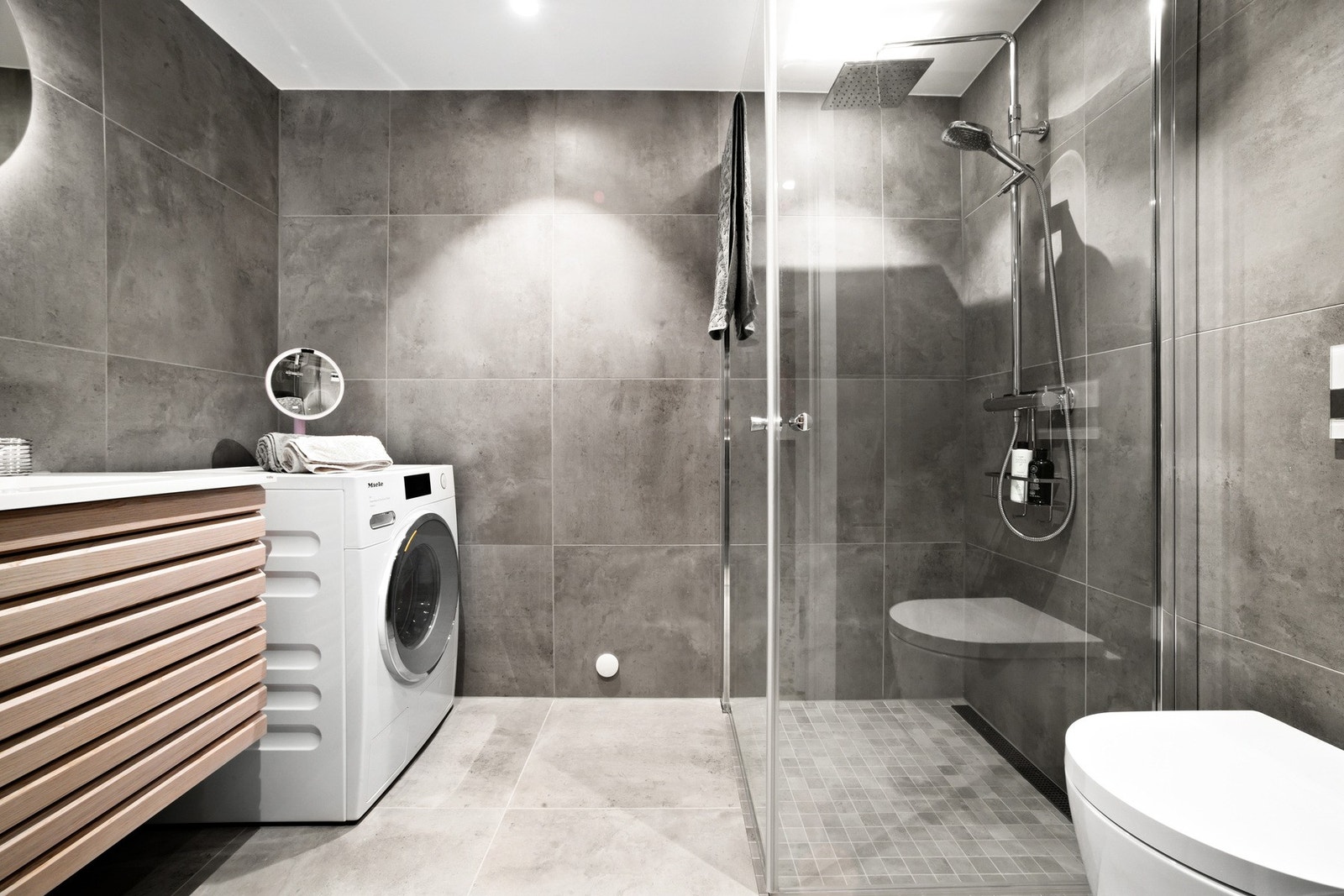 Gjestebadet har opplegg for vaskesøyle. Galleribilde