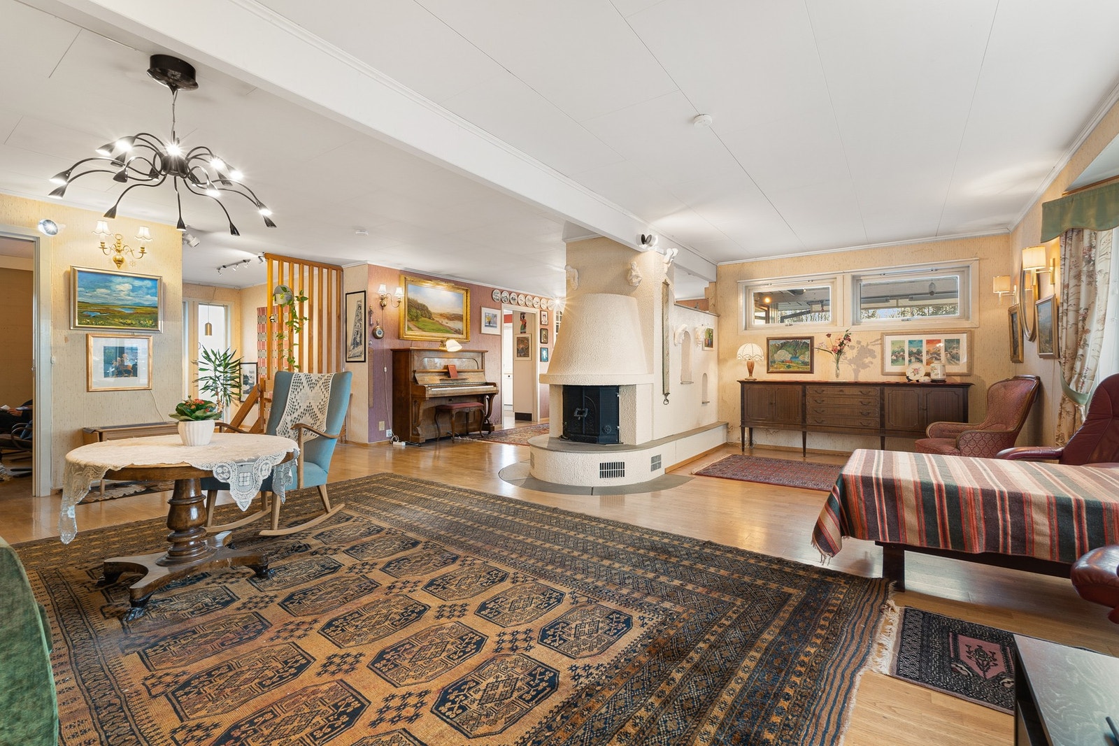 2. etasje har flere Galleribilde