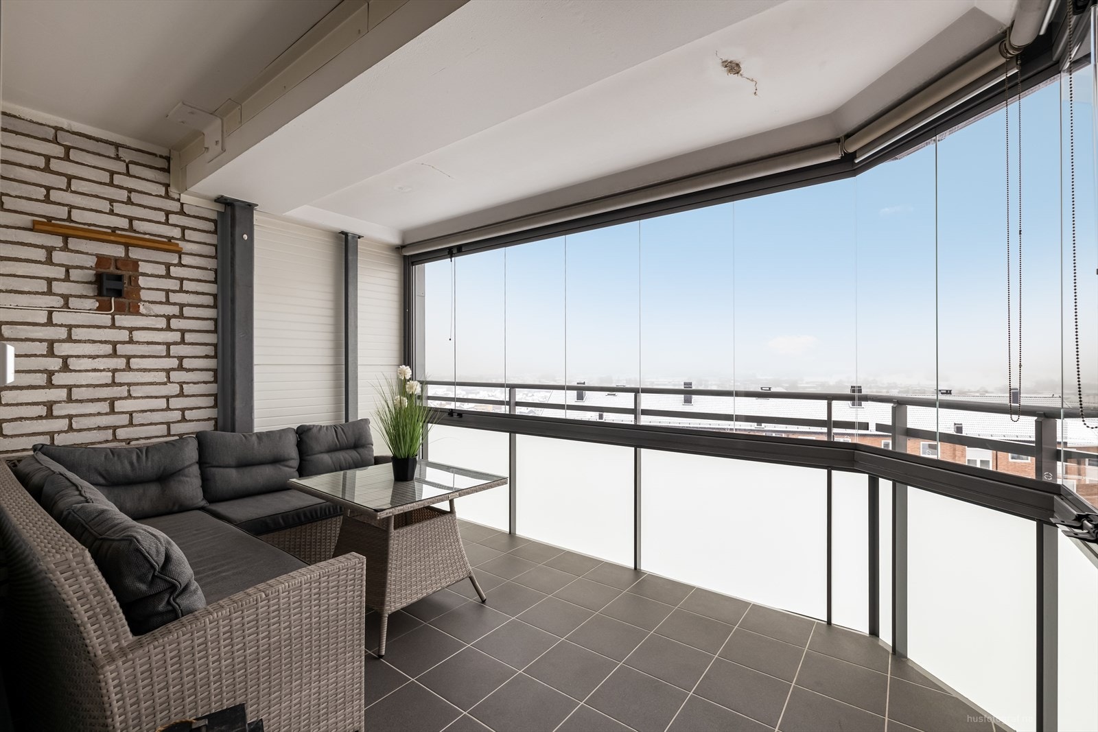 Her kan man sitte å nyte utsikten ut over Drammen! Galleribilde