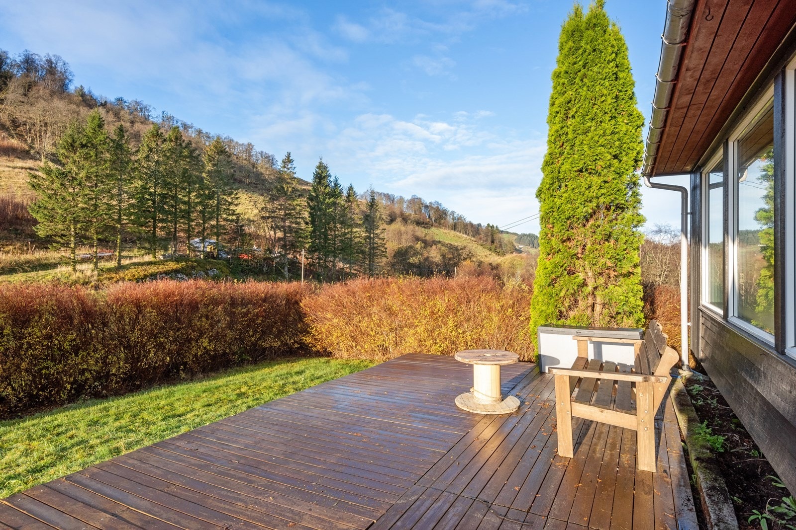 Terrasse vendt mot vest Galleribilde