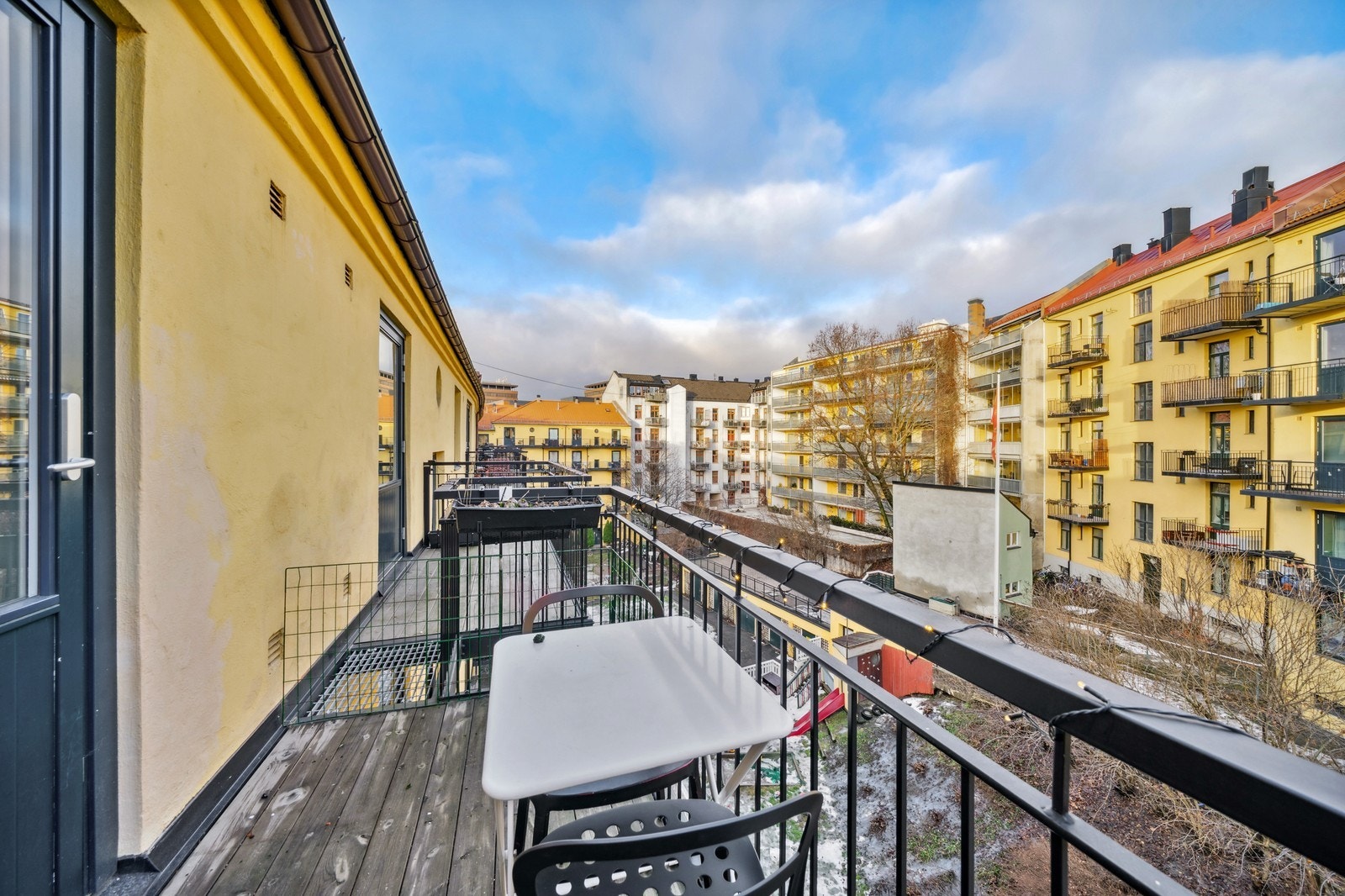 Nordøstvendt valkong på ca. 4 kvm Galleribilde